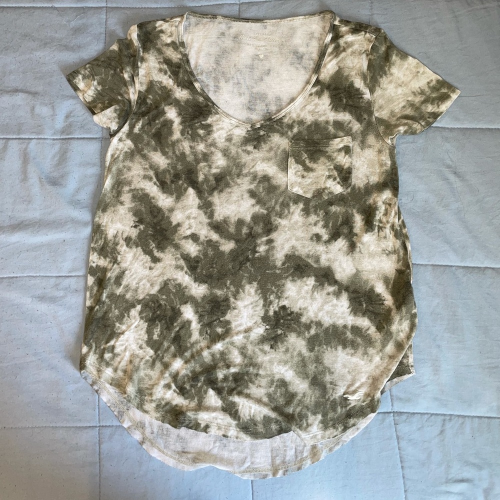 Hollister must have top